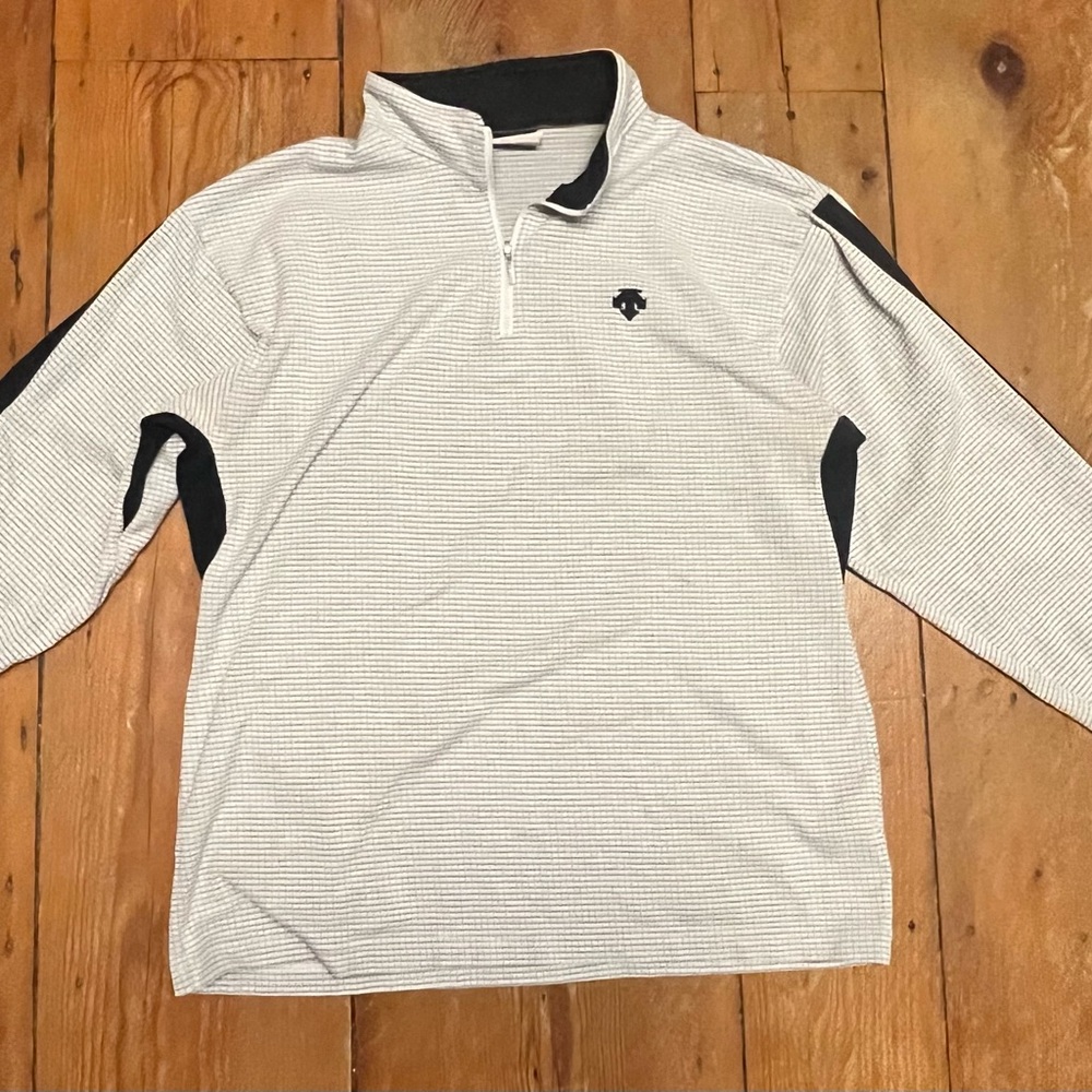 Descente Black and White Striped 1/4 Zip Pullover